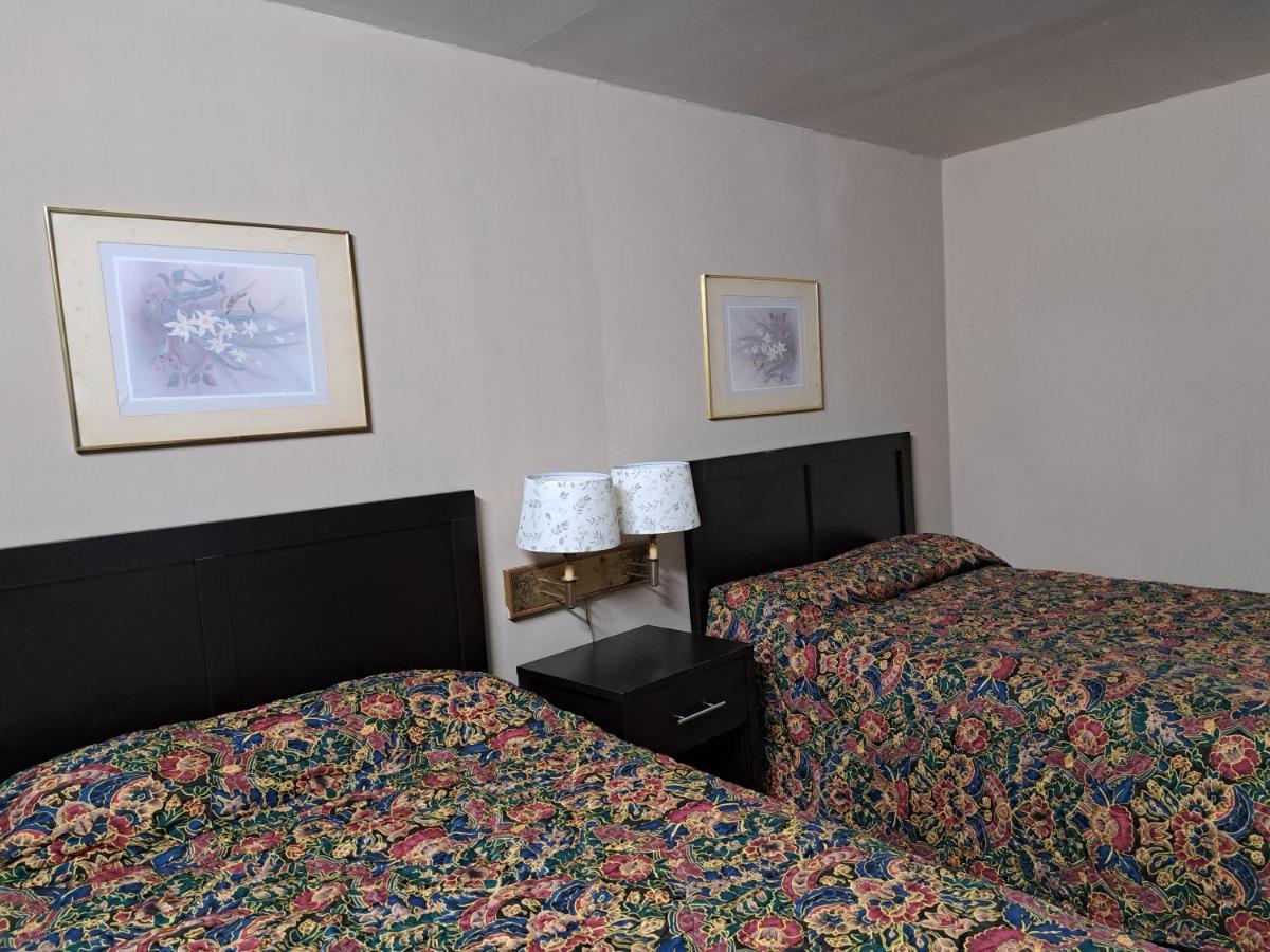 Pennswoods Inn Манхейм Экстерьер фото