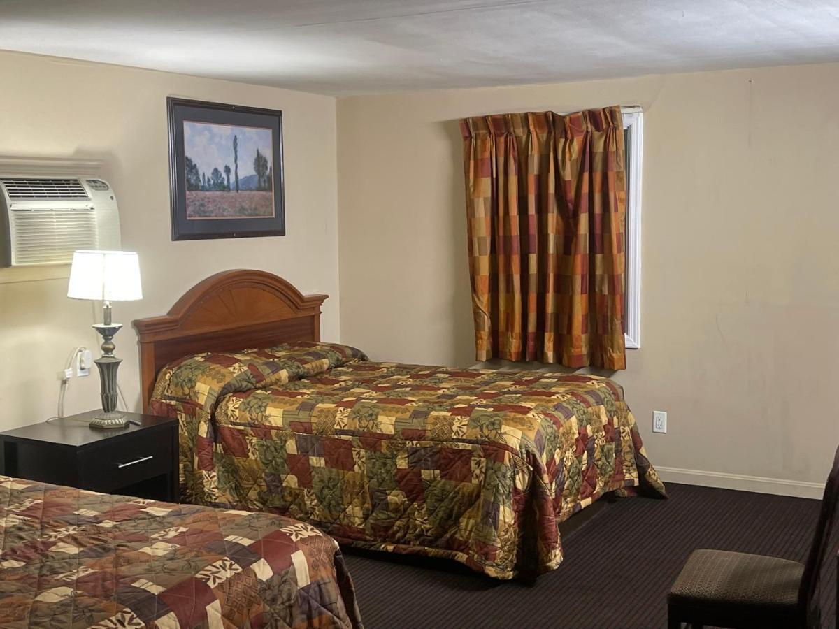 Pennswoods Inn Манхейм Экстерьер фото