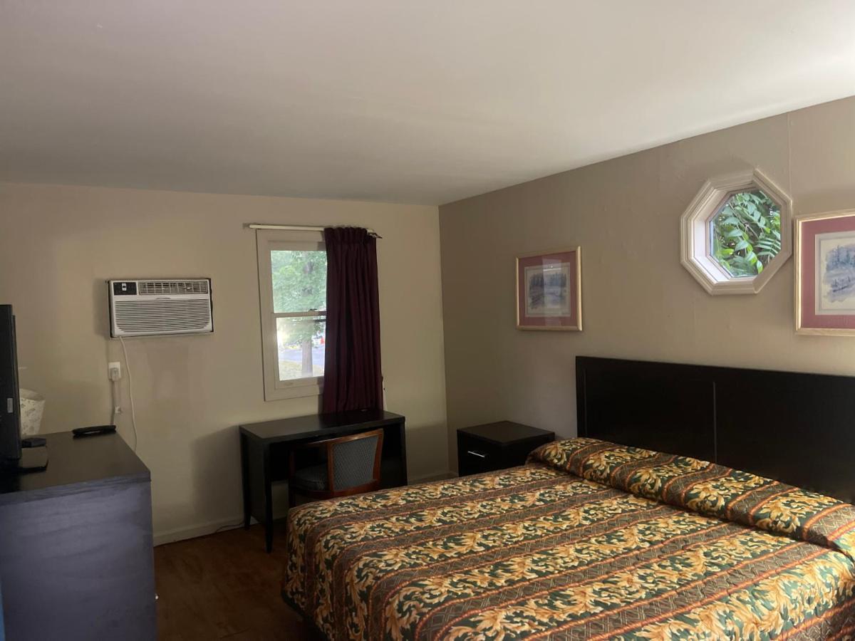 Pennswoods Inn Манхейм Экстерьер фото